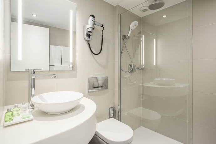 Imagen de la habitación del Hotel Nh Utrecht. Foto 13