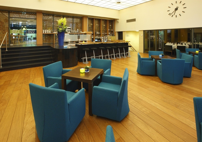 Imagen del bar/restaurante del Hotel Nh Veluwe Sparrenhorst. Foto 6