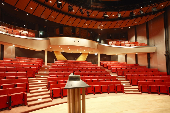 Imagen de los interiores del Hotel Nh Veluwe Sparrenhorst. Foto 13