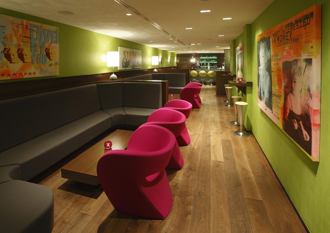 Imagen de los interiores del Hotel Nh Veluwe Sparrenhorst. Foto 14