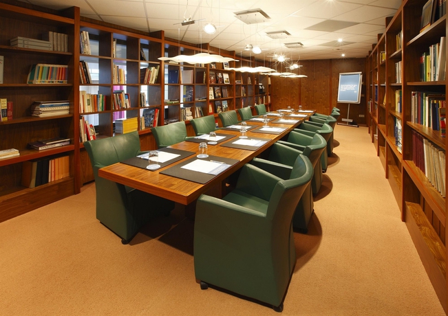 Imagen de los interiores del Hotel Nh Veluwe Sparrenhorst. Foto 16