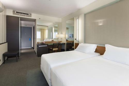 Imagen de la habitación del Hotel Nh Venezia Laguna Palace. Foto 17