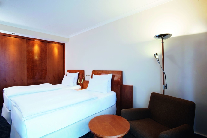 Imagen de la habitación del Hotel Nh Wiesbaden. Foto 6