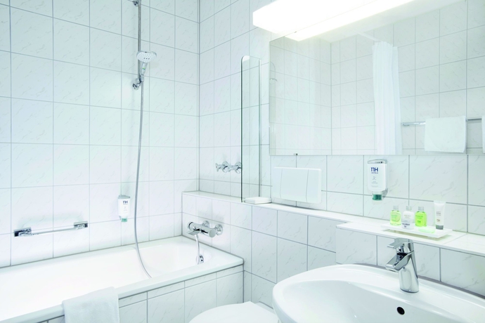 Imagen de la habitación del Hotel Nh Wiesbaden. Foto 11