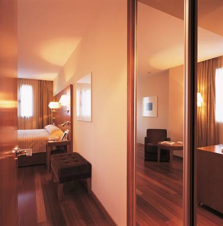 Imagen de la habitación del Hotel Nh Zamora Palacio Del Duero. Foto 5