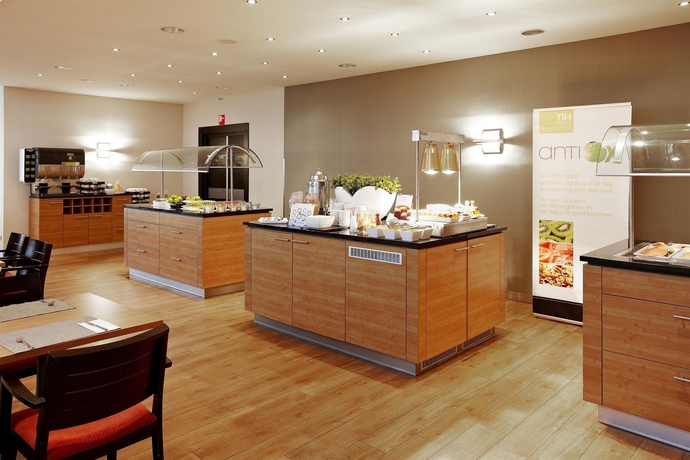 Imagen del bar/restaurante del Hotel Nh Zandvoort. Foto 2