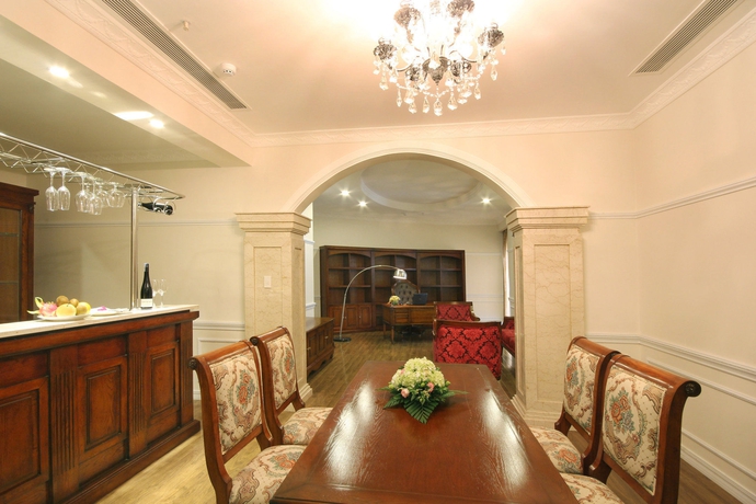 Imagen de la habitación del Hotel Nha Trang Palace. Foto 4