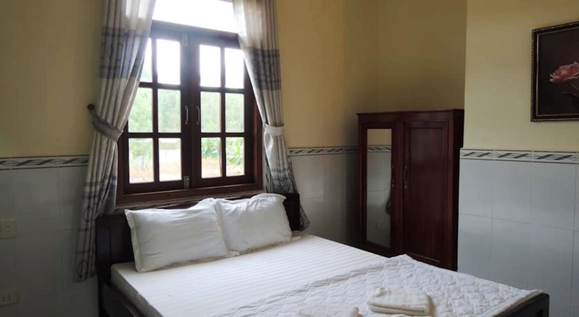 Imagen de la habitación del Hotel Nhat Lan Resort. Foto 6