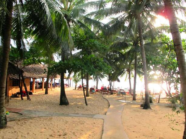 Imagen general del Hotel Nhat Lan Resort. Foto 1