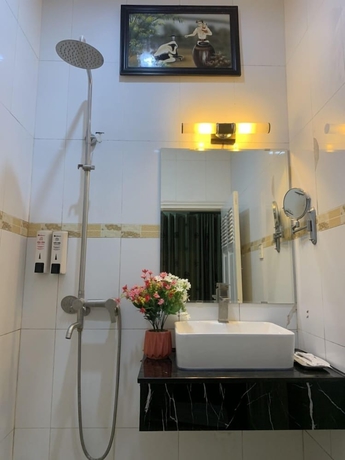 Imagen de la habitación del Hotel Nhat Ly. Foto 12