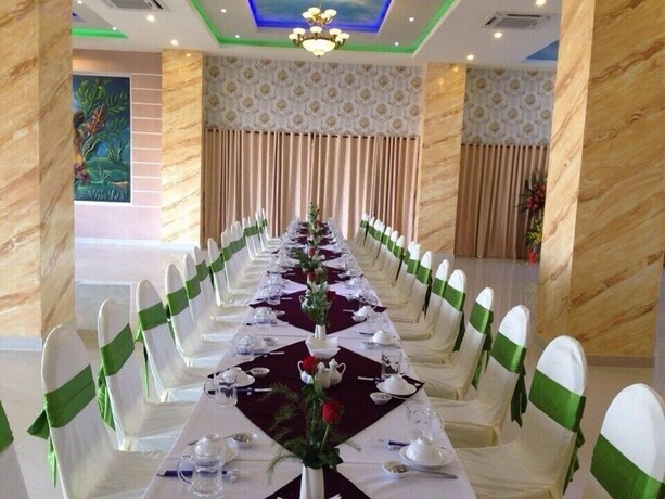 Imagen del bar/restaurante del Hotel Nhat Minh. Foto 18