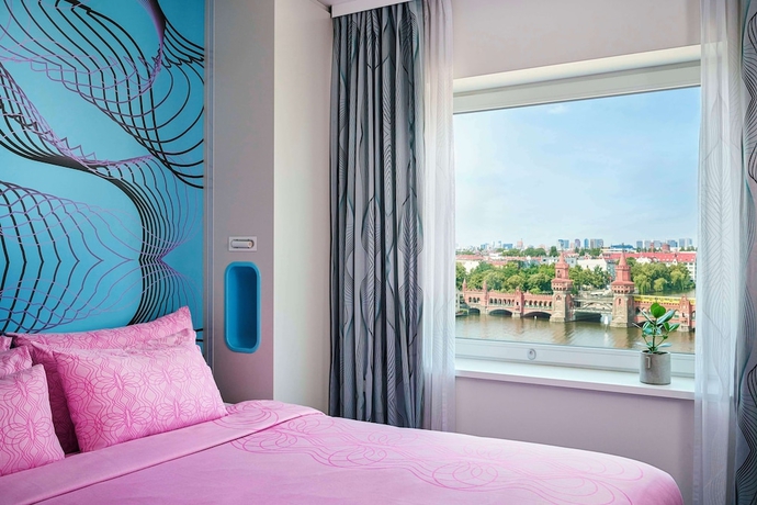 Imagen de la habitación del Hotel Nhow Berlin. Foto 11