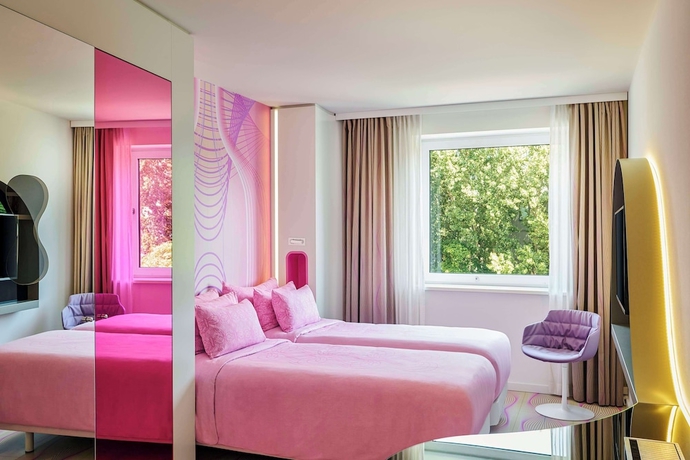 Imagen de la habitación del Hotel Nhow Berlin. Foto 14