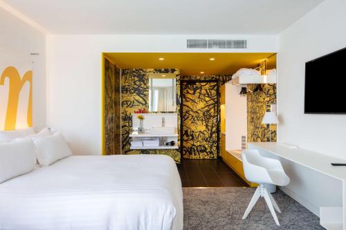 Imagen de la habitación del Hotel Nhow Marseille. Foto 16