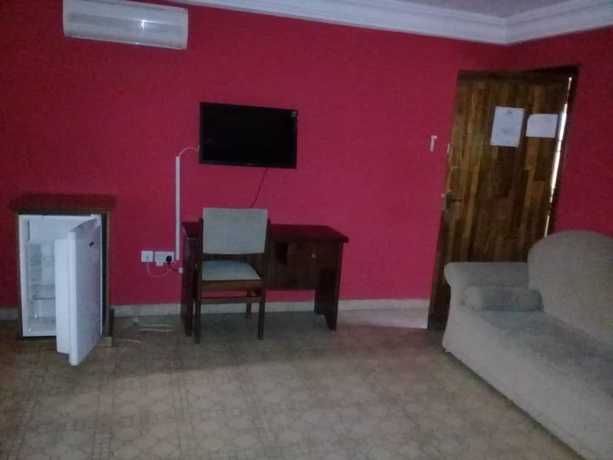 Imagen de la habitación del Hotel Nhyira. Foto 5