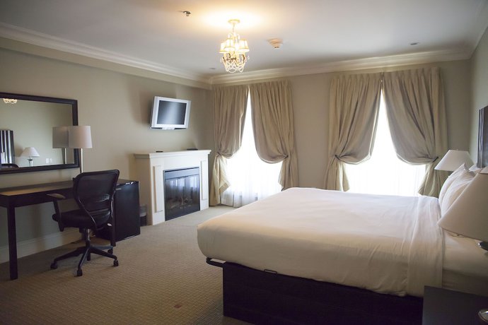 Imagen de la habitación del Hotel Niagara Crossing Hotel and Spa. Foto 12
