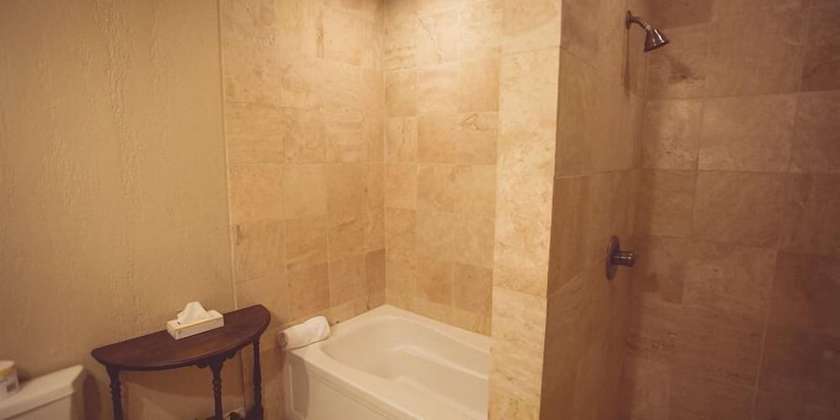 Imagen de la habitación del Hotel Niagara Crossing Hotel and Spa. Foto 14