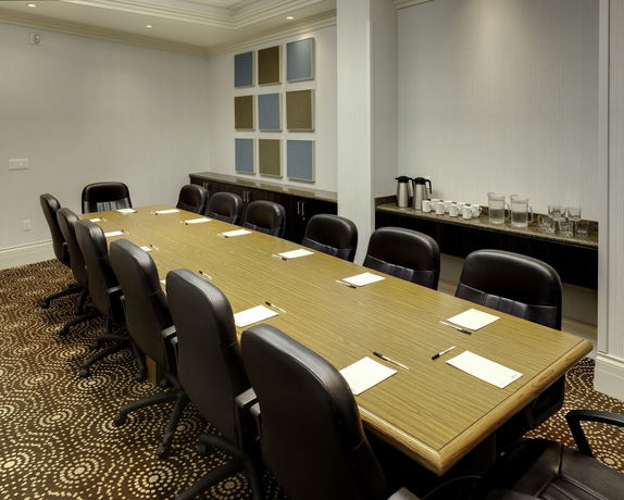 Imagen de los interiores del Hotel Niagara Fallsview & Suites By IHG. Foto 12