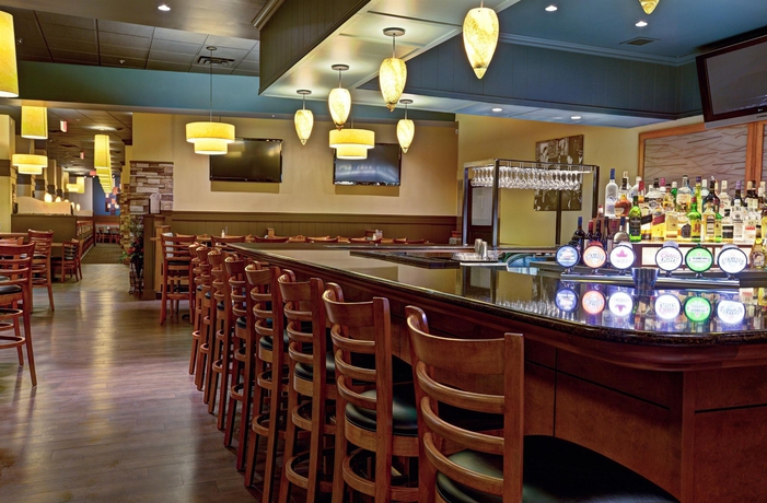 Imagen del bar/restaurante del Hotel Niagara Fallsview & Suites By IHG. Foto 3