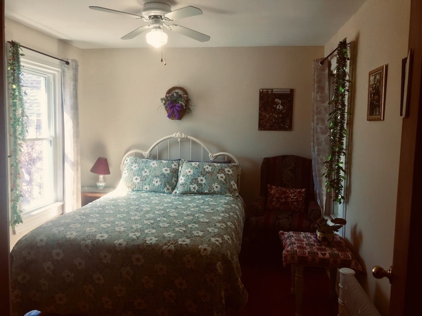 Imagen de la habitación del Hotel Niagara Inn Bed and Breakfast. Foto 8