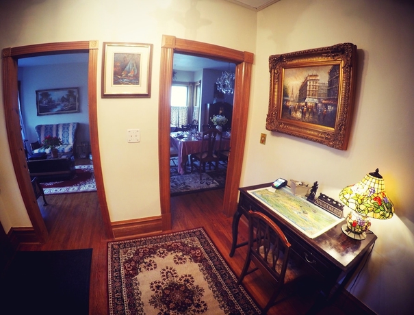 Imagen de los interiores del Hotel Niagara Inn Bed and Breakfast. Foto 19