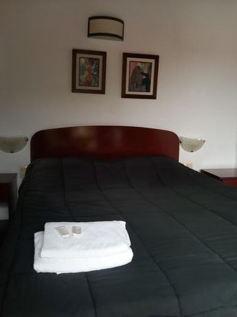 Imagen de la habitación del Hotel Niagara Inn. Foto 10