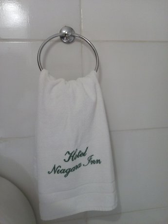 Imagen de la habitación del Hotel Niagara Inn. Foto 13