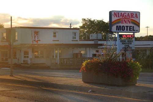 Imagen general del Hotel Niagara Inn and Suites. Foto 3