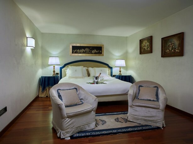 Imagen de la habitación del Hotel Niccolò V 4S - Terme dei Papi. Foto 17