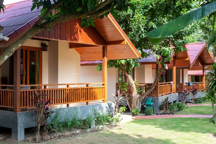 Imagen general del Hotel Nice Beach Bungalow, Ko Pha Ngan. Foto 8