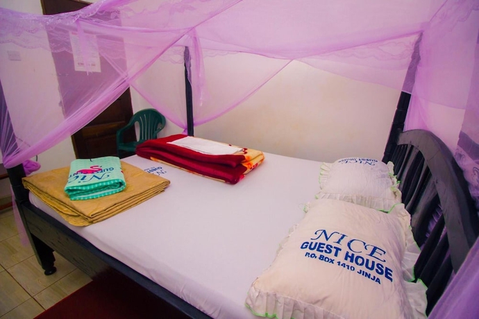 Imagen de la habitación del Hotel Nice Guest House. Foto 14