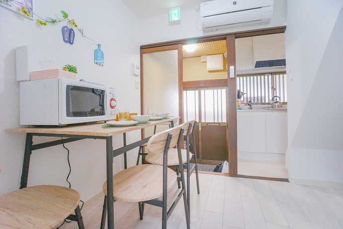 Imagen de la habitación del Hotel Nice House, Osaka. Foto 15