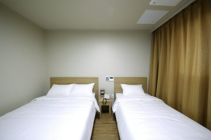 Imagen general del Hotel Nice, Jeju. Foto 11