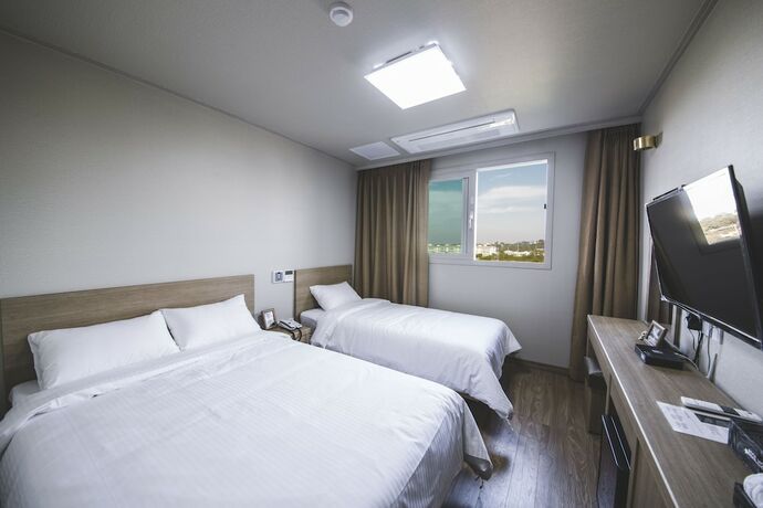 Imagen de la habitación del Hotel Nice, Jeju. Foto 16
