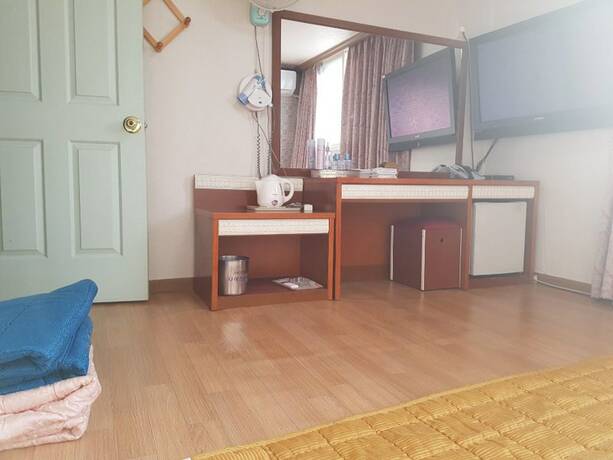 Imagen de la habitación del Hotel Nice Motel. Foto 18