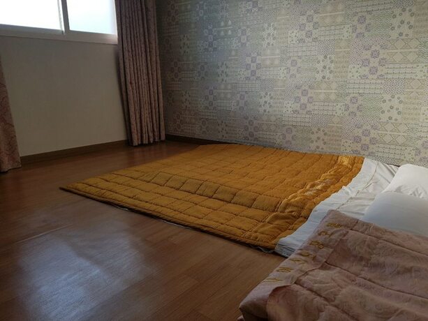 Imagen de la habitación del Hotel Nice Motel. Foto 19