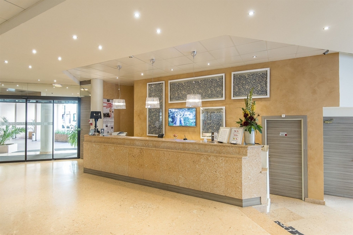 Imagen de los interiores del Hotel Nice Pam. Foto 16