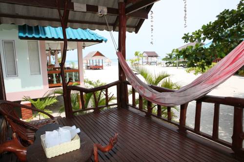 Imagen de la habitación del Hotel Nice Sea Resort. Foto 3