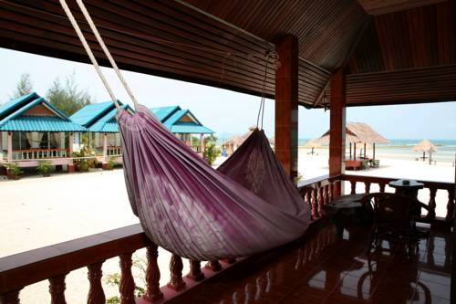 Imagen de la habitación del Hotel Nice Sea Resort. Foto 6