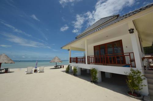 Imagen de la habitación del Hotel Nice Sea Resort. Foto 11