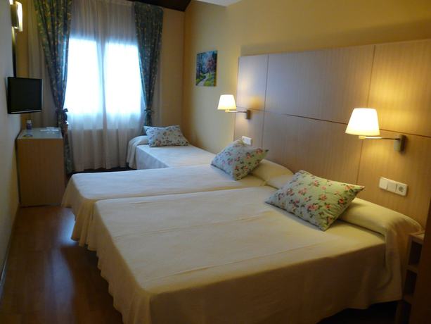 Imagen de la habitación del Hotel Nice, Seu d'Urgell. Foto 5