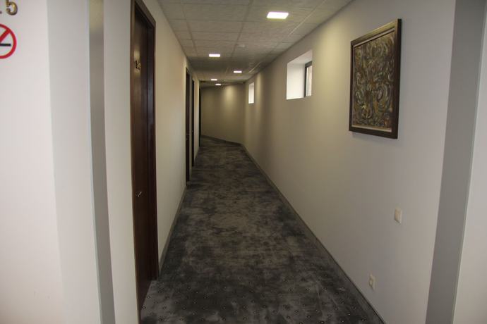 Imagen de los interiores del Hotel Nice Yerevan. Foto 20