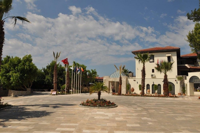 Imagen de los exteriores del Hotel Nicholas Park. Foto 5