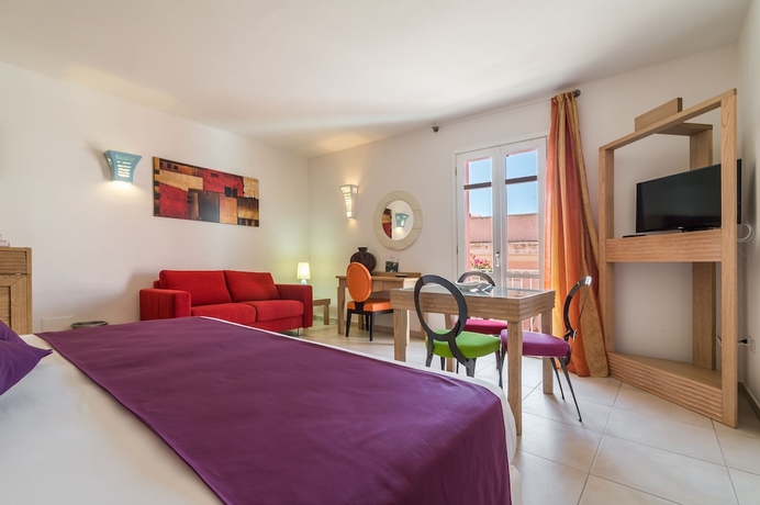 Imagen de la habitación del Hotel Nichotel. Foto 3