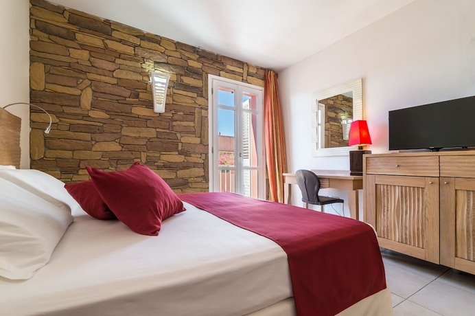 Imagen de la habitación del Hotel Nichotel. Foto 5