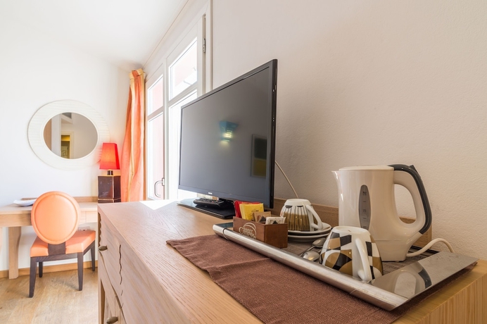 Imagen de la habitación del Hotel Nichotel. Foto 10