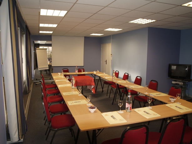 Imagen de los interiores del Hotel Nîmotel. Foto 14