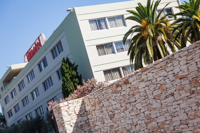 Imagen general del Hotel Nîmotel. Foto 4