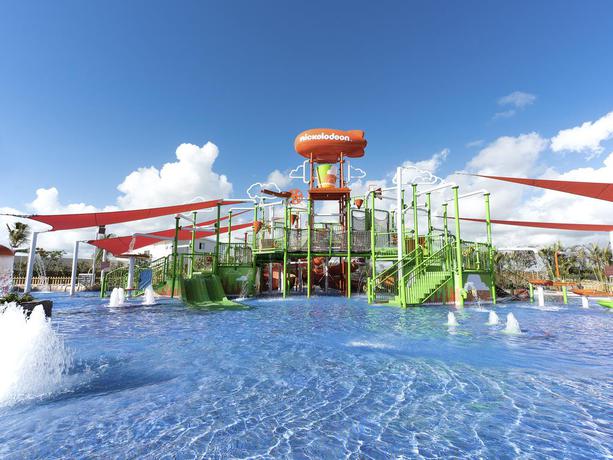Imagen de la piscina del Hotel Nickelodeon Hotels and Resorts Punta Cana, Gourmet All Inclusive By Karisma. Foto 20
