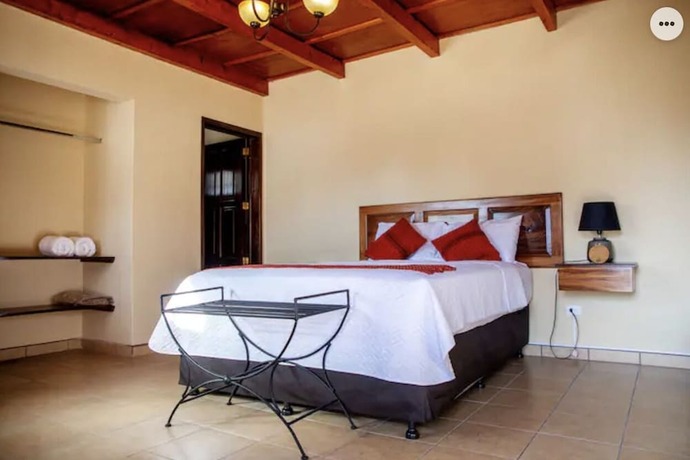 Imagen general del Hotel Nico, Antigua Guatemala. Foto 1